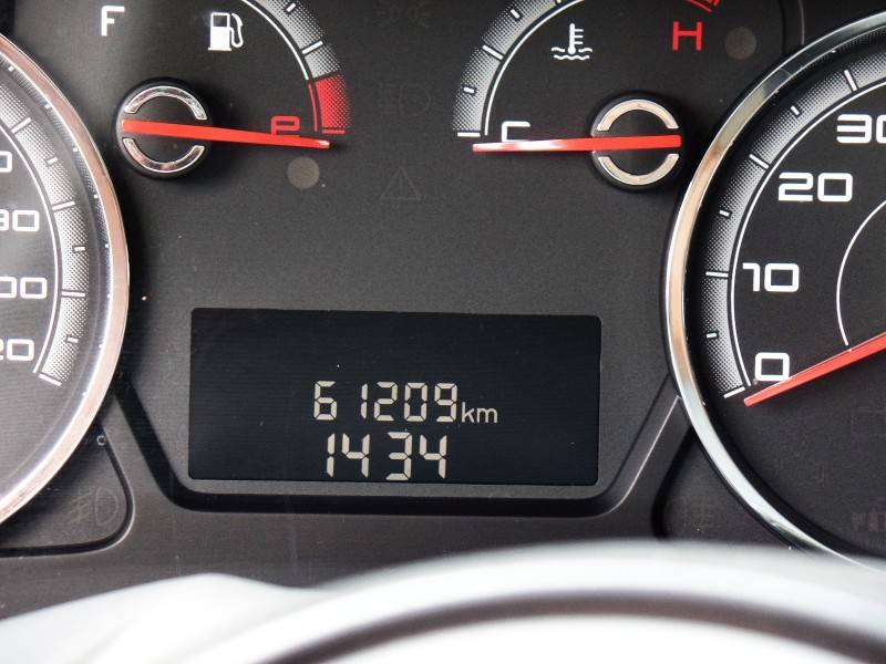 FIAT - PALIO - 2012/2013 - Vermelha - R$ 41.800,00