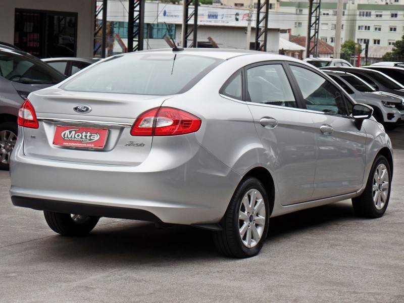 FORD - FIESTA - 2013/2013 - Prata - Sob Consulta