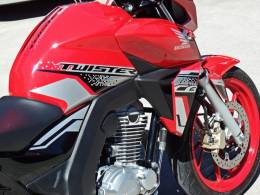 HONDA - CB 250F TWISTER - 2021/2021 - Vermelha - R$ 22.800,00