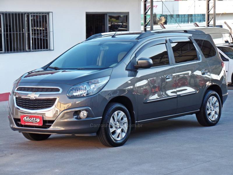 CHEVROLET - SPIN - 2013/2014 - Cinza - R$ 56.800,00