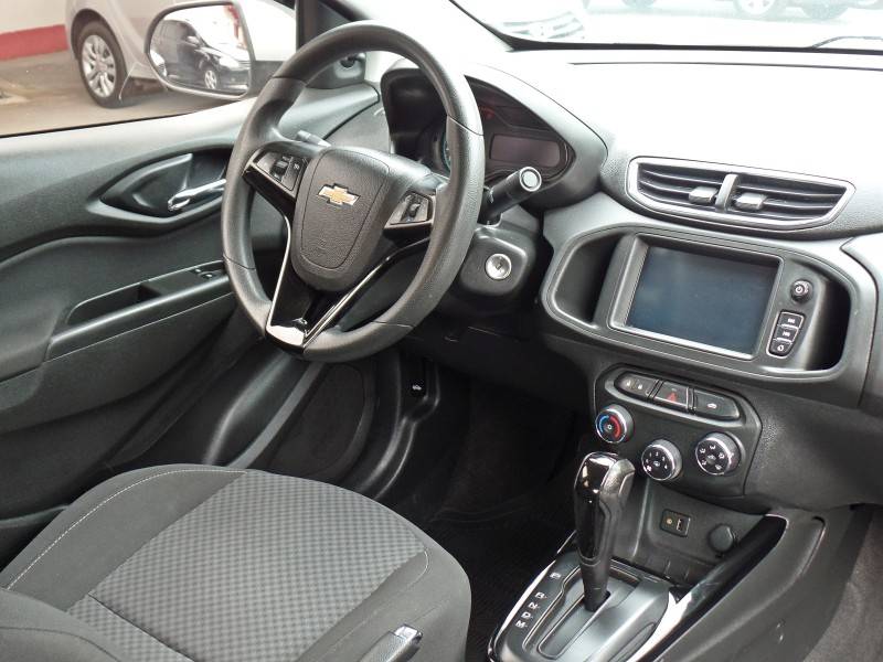 CHEVROLET - PRISMA - 2017/2018 - Prata - R$ 64.800,00