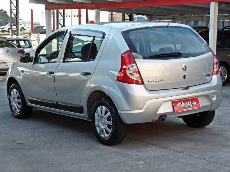 RENAULT - SANDERO - 2009/2010 - Prata - R$ 28.800,00