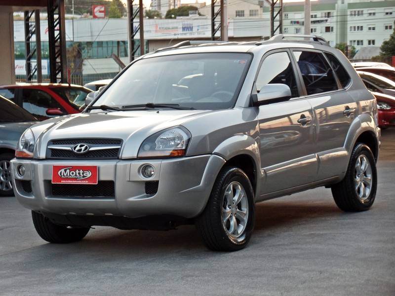 HYUNDAI - TUCSON - 2009/2010 - Prata - R$ 44.800,00