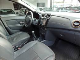 RENAULT - SANDERO - 2016/2016 - Vermelha - R$ 48.800,00