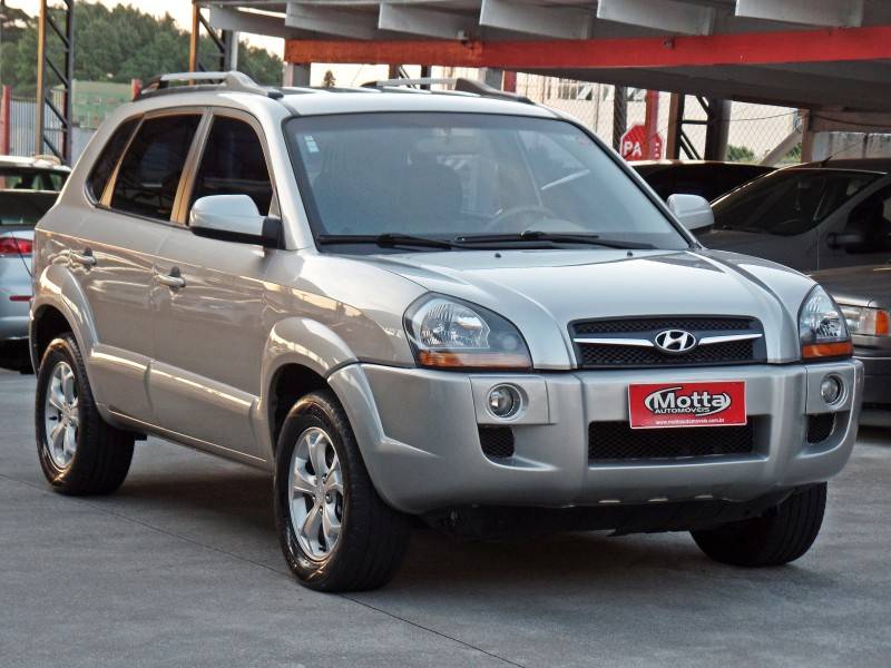 HYUNDAI - TUCSON - 2009/2010 - Prata - R$ 44.800,00