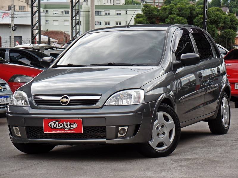 CHEVROLET - CORSA - 2011/2012 - Cinza - R$ 32.800,00