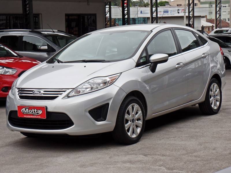 FORD - FIESTA - 2013/2013 - Prata - Sob Consulta