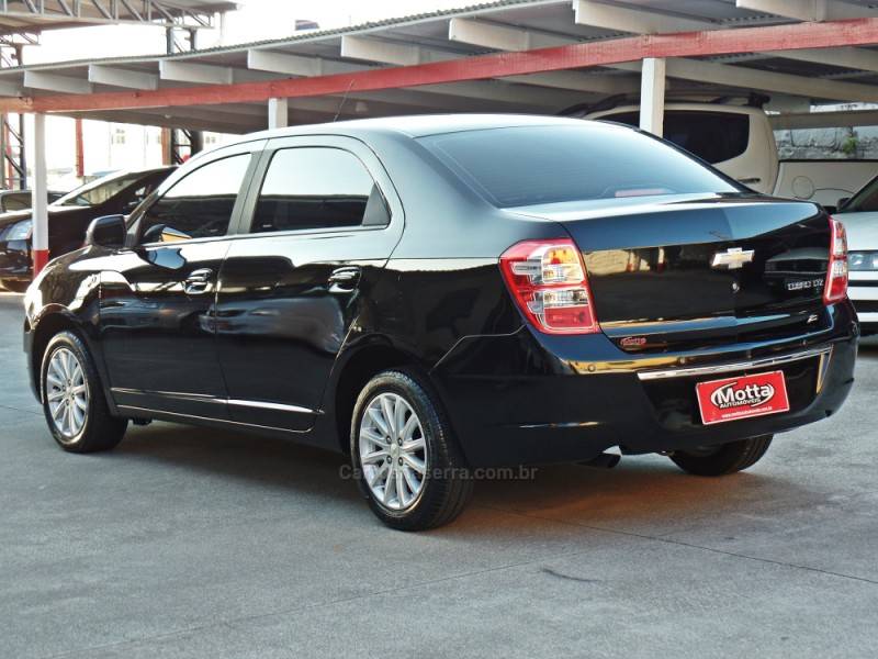 CHEVROLET - COBALT - 2013/2014 - Preta - R$ 44.800,00