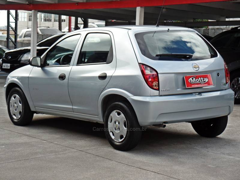 CHEVROLET - CELTA - 2011/2011 - Prata - R$ 29.800,00