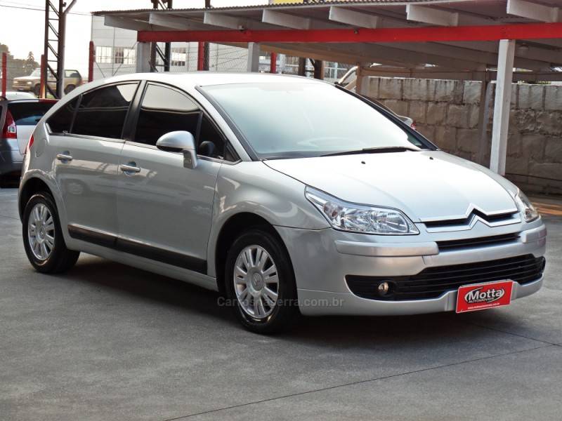 CITROËN - C4 - 2010/2010 - Prata - R$ 29.900,00