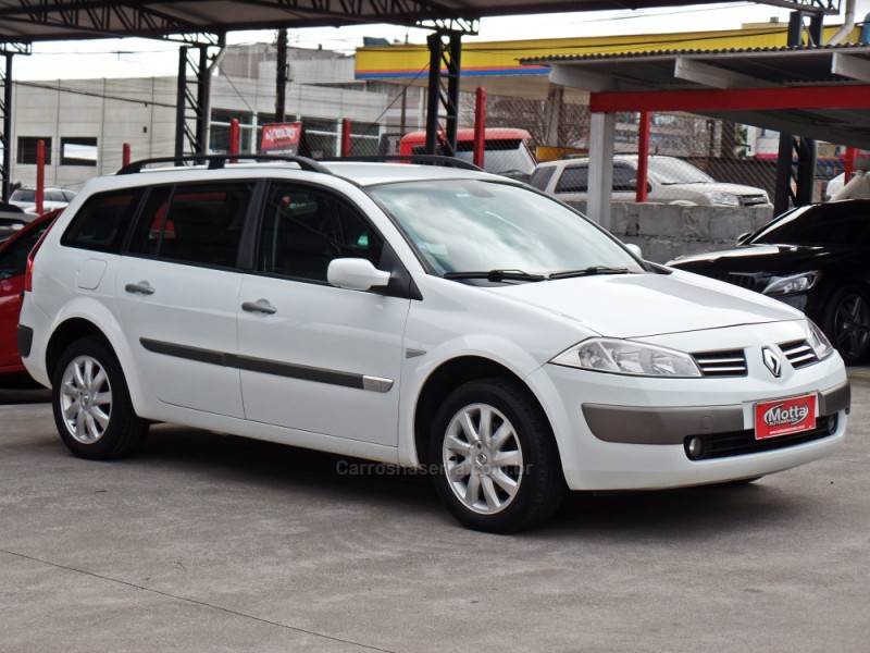 RENAULT - MÉGANE - 2011/2012 - Branca - R$ 34.800,00