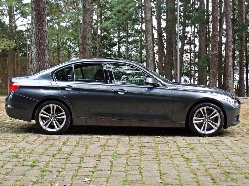 BMW - 328I - 2015/2015 - Cinza - R$ 135.800,00