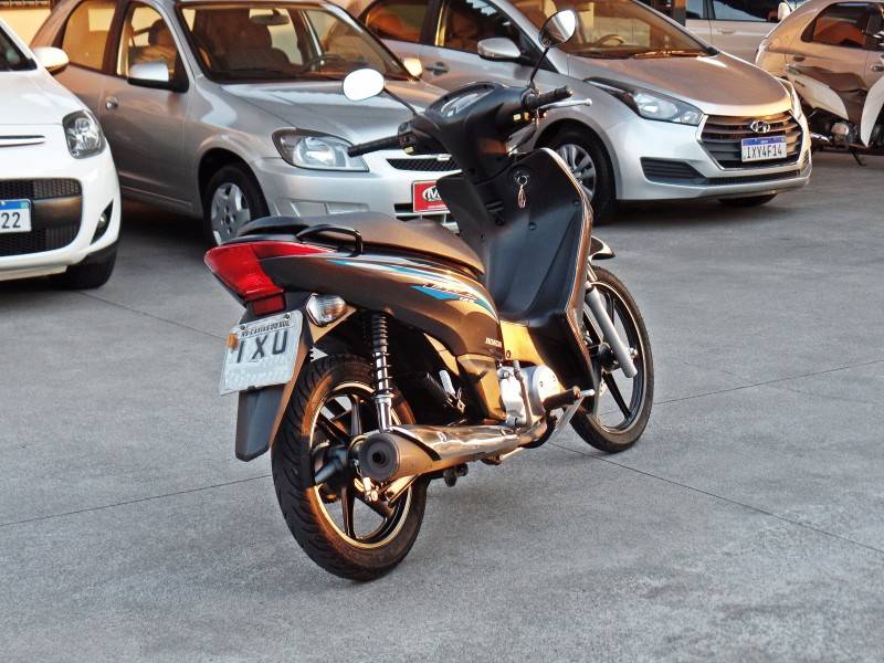 HONDA - BIZ 125 - 2017/2017 - Cinza - R$ 13.800,00