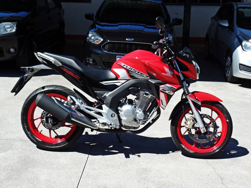 HONDA - CB 250F TWISTER - 2021/2021 - Vermelha - R$ 22.800,00