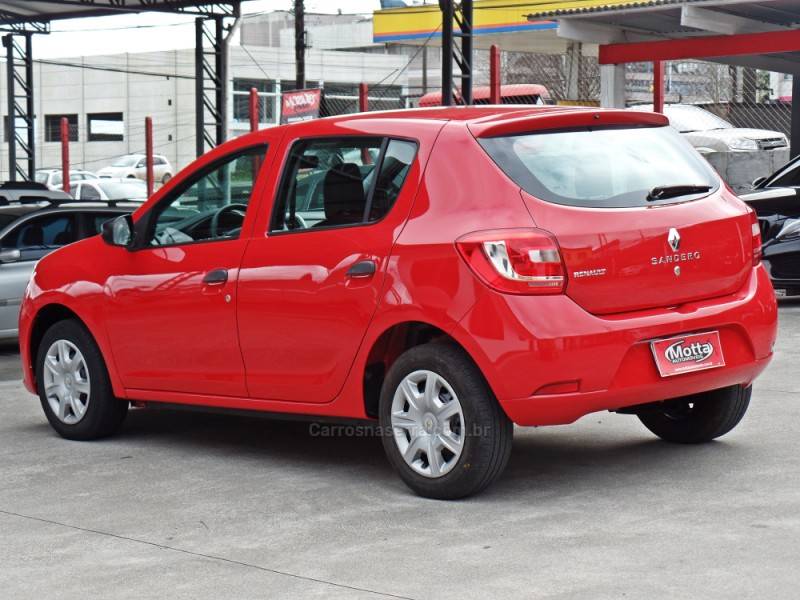 RENAULT - SANDERO - 2016/2017 - Vermelha - R$ 41.900,00