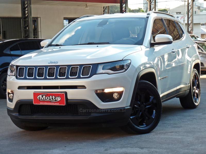 JEEP - COMPASS - 2017/2018 - Branca - R$ 92.900,00