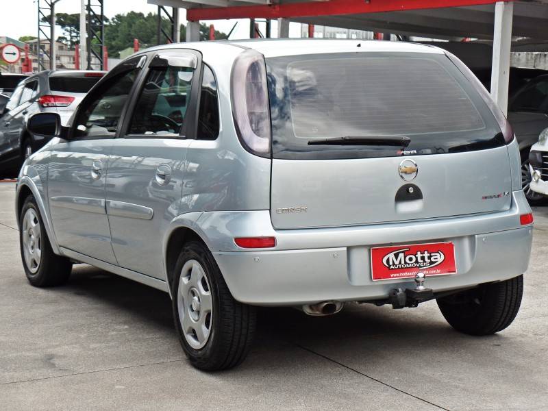 CHEVROLET - CORSA - 2008/2009 - Prata - R$ 31.900,00