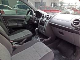 FORD - FIESTA - 2013/2014 - Branca - R$ 37.800,00