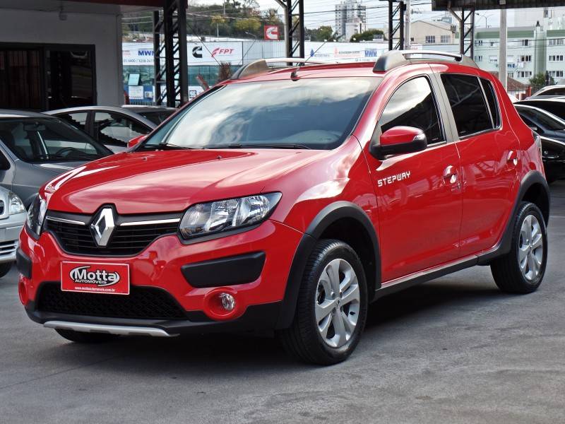 RENAULT - SANDERO - 2016/2016 - Vermelha - R$ 48.800,00