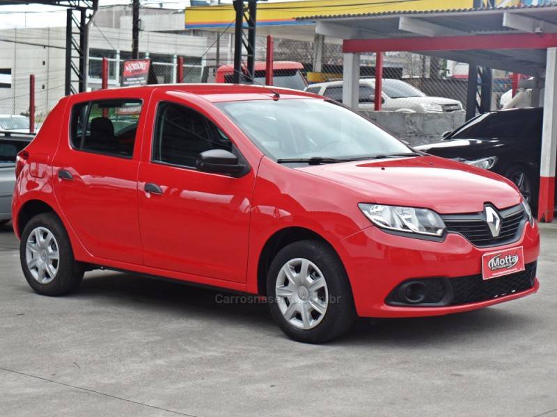 RENAULT - SANDERO - 2016/2017 - Vermelha - R$ 41.900,00