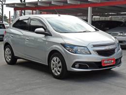 CHEVROLET - ONIX - 2013/2013 - Prata - R$ 45.800,00