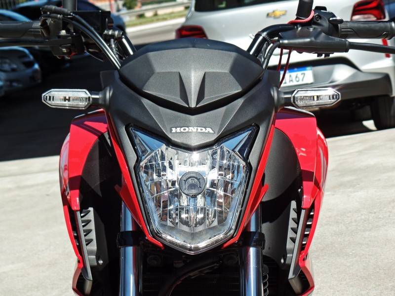 HONDA - CB 250F TWISTER - 2021/2021 - Vermelha - R$ 22.800,00